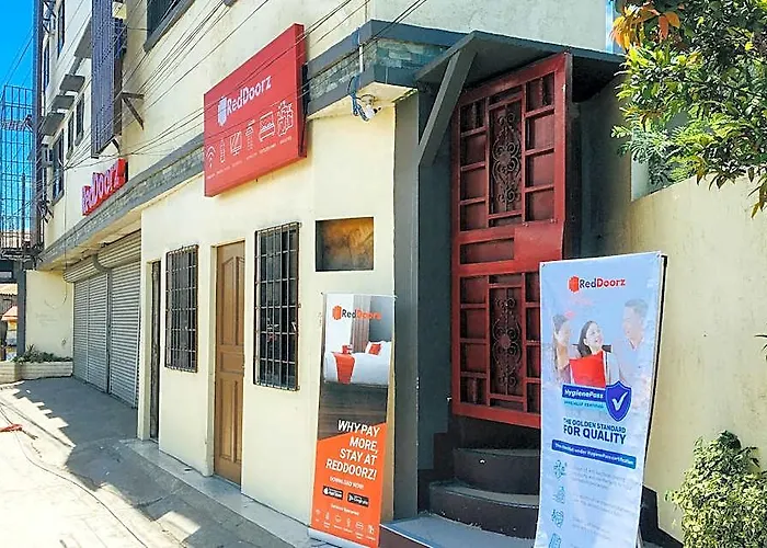 Hotel Reddoorz @ El Cuarto Srp 2*