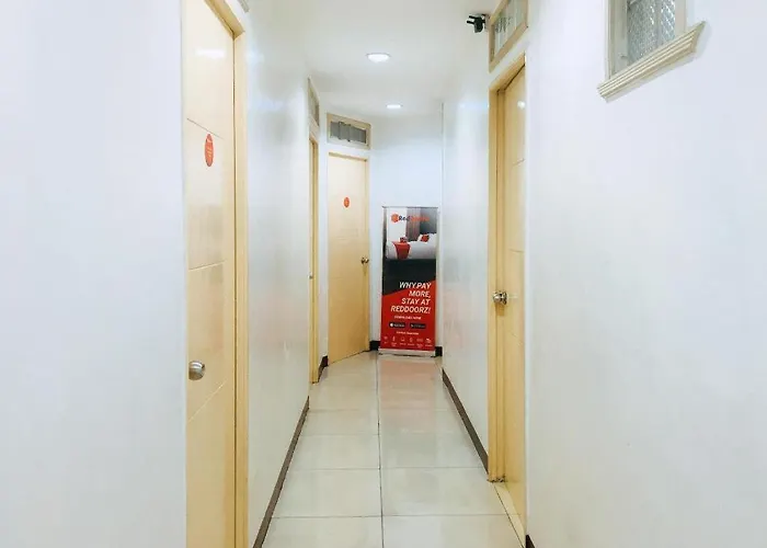Reddoorz @ El Cuarto Srp Hotel 2*